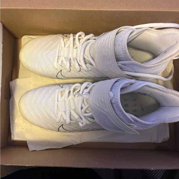 White brand new football cleats - Picture 1 of 5